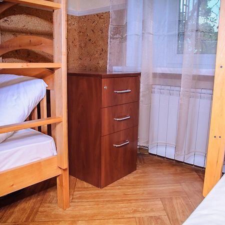 Golden Globus Hostel Kijev Kültér fotó
